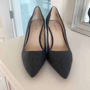 Nine West Charcoal Gray Pumps